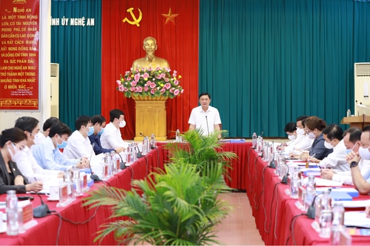 Ban Thường vụ Tỉnh ủy họp phiên thường kỳ tháng 2