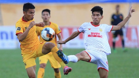 Tại sao V.League 2021 tạm dừng ở vòng 10?; Sao Hàn Quốc bị cáo buộc tấn công tình dục đồng giới