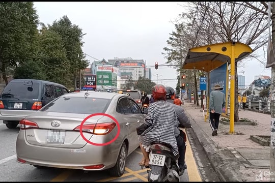 TP Vinh: Ùn tắc giao thông do không nhường đường cho phương tiện được phép rẽ phải 
