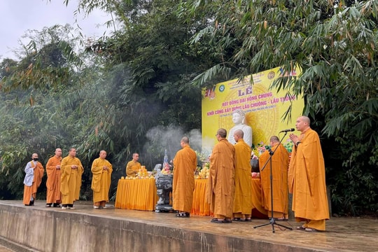 Thiền viện trúc lâm Yên Thành tổ chức Lễ đúc đại hồng chung nặng 1,5 tấn