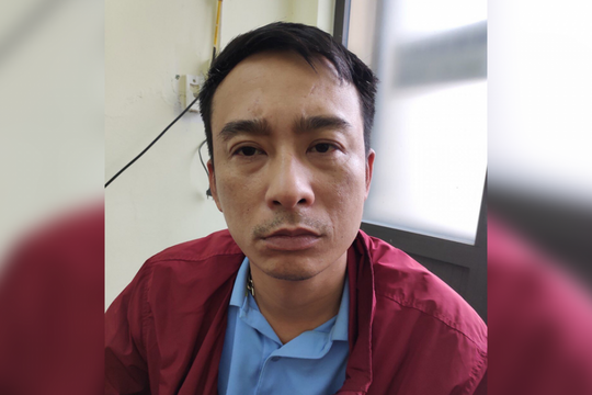 Khởi tố đối tượng say rượu đánh cảnh sát giao thông