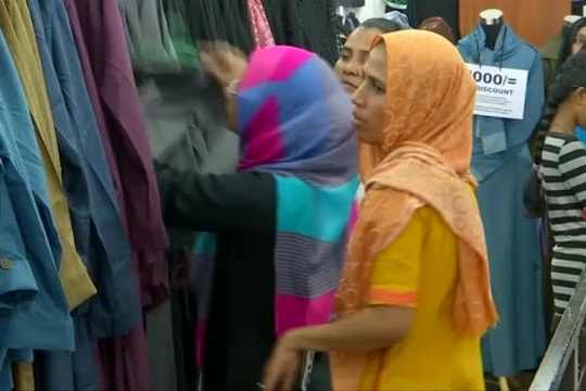 Cấm mang khăn choàng của người Hồi giáo ở Sri Lanka