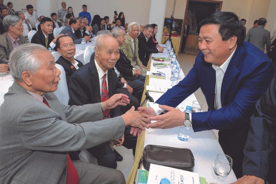 Thân tình buổi gặp mặt Hội đồng hương Nghệ An tại Hà Nội