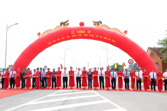 Thủ tướng dự lễ thông xe cây cầu thứ ba bắc qua sông Lam, nối Nghệ An và Hà Tĩnh