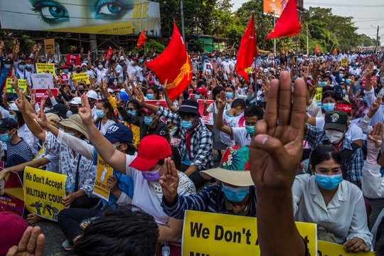 Ban bố lệnh thiết quân luật ở hai quận thủ đô Myanmar sau khi gần 40 người thiệt mạng