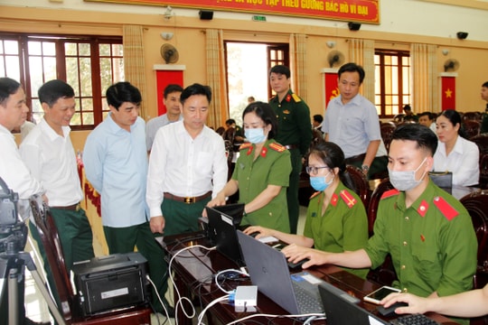 Bộ CHQS tỉnh triển khai cấp thẻ căn cước công dân gắn chip điện tử cho cán bộ, chiến sỹ