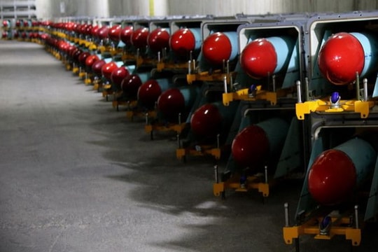 Iran tiết lộ ‘thành phố tên lửa’ bí mật dưới lòng đất