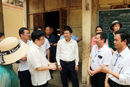 Kỳ Sơn cần tiến tới sáp nhập điểm trường lẻ và phát triển mô hình trường bán trú