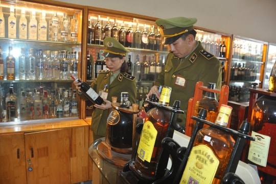 Nghệ An: Bám nắm tình hình, đấu tranh kiên quyết với tội phạm, buôn lậu và gian lận thương mại