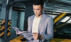 Bùi Tiến Dũng tạo dáng bên siêu xe thể thao hơn 7 tỷ đồng