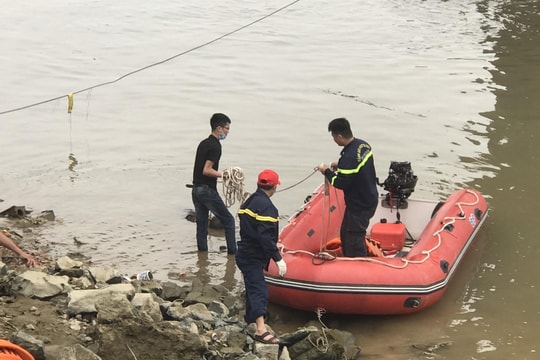 Tìm thấy thi thể người đàn ông nhảy cầu Bến Thủy 1 tự vẫn