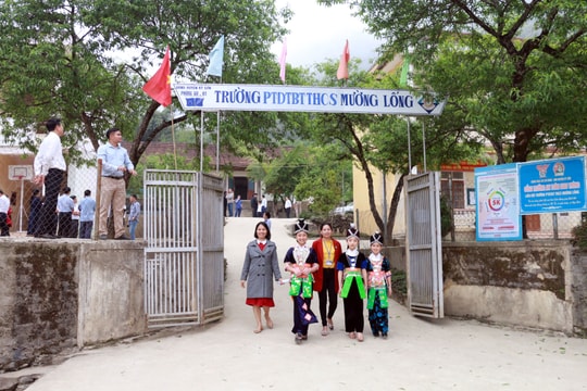 Sôi động mô hình trường phổ thông dân tộc bán trú ở miền Tây Nghệ An
