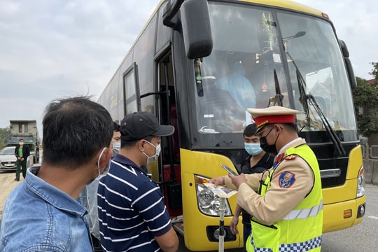 Nghệ An: Bắt tài xế và chủ xe  trong vụ 53 người Trung Quốc nhập cảnh trái phép