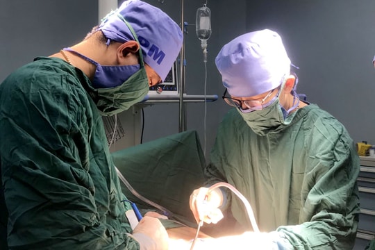 Bật mí bí kíp an toàn sở hữu vòng eo 'con kiến'