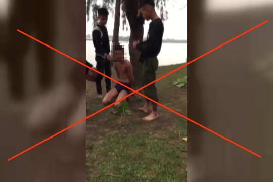 Lời khai của nhóm người trong clip làm nhục, 'chôn sống' nam thanh niên xôn xao mạng xã hội