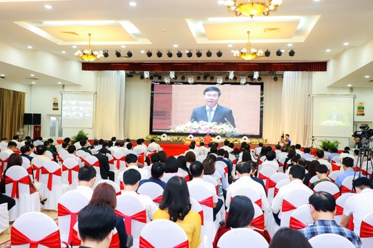 Nghệ An: Gần 30.000 cán bộ, đảng viên học tập trực tuyến Nghị quyết Đại hội XIII của Đảng