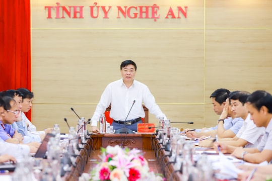 Phó Bí thư Thường trực Tỉnh ủy Nguyễn Văn Thông chủ trì giao ban khối Nội chính
