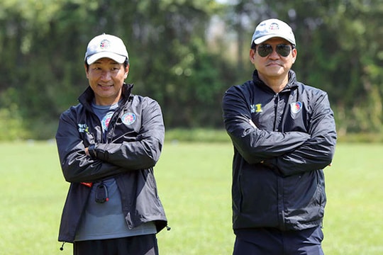 HLV có lý lịch khủng thứ 2 V-League rời ghế; CAND bổ nhiệm Vũ Quang Bảo làm 'thuyền trưởng'