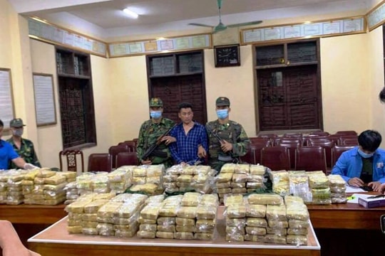 Người đàn ông bị bắt khi đang vận chuyển hơn 2 tạ ma túy ở Nghệ An