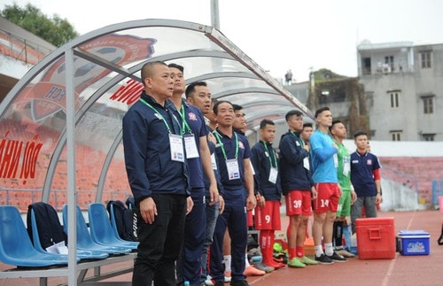 Cựu HLV phó SLNA Phạm Anh Tuấn:  Người ‘đứng mũi chịu sào’ ở Hải Phòng