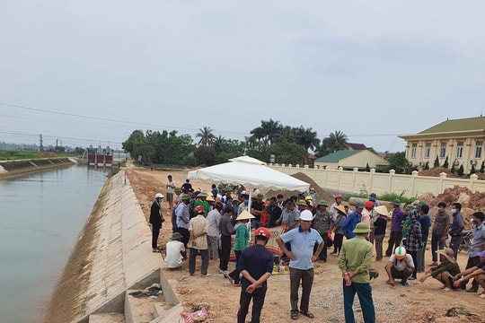 Nghệ An: Tìm thấy em học sinh bị đuối nước ở sông Đào