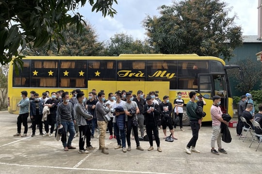 Nghệ An: 53 người Trung Quốc nhập cảnh trái phép bị phạt hơn 200 triệu đồng