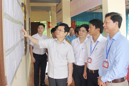 Ủy ban bầu cử tỉnh kiểm tra công tác bầu cử tại huyện Thanh Chương