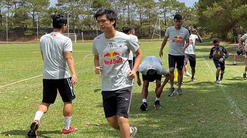 HLV Kiatisak không mạo hiểm sử dụng Tuấn Anh; Cần Thơ có trận thắng đầu tiên