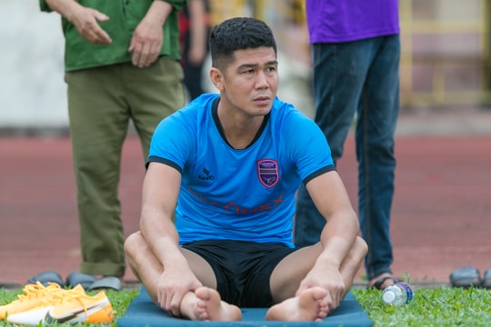 Sông Lam Nghệ An và B. Bình Dương đều thiệt quân trước vòng 9 V.League