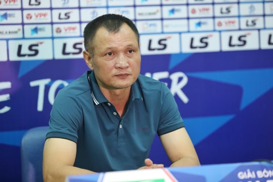 Cảm xúc của HLV Ngô Quang Trường sau trận thắng quý giá trước B. Bình Dương