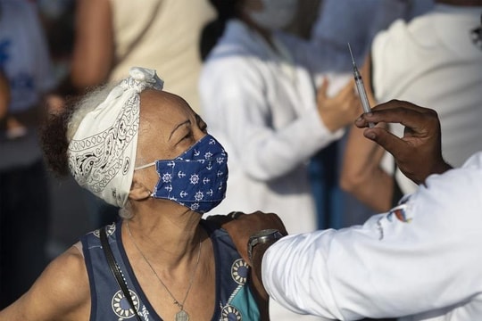 Bộ trưởng Áo từ chức vì kiệt sức chống dịch, Triều Tiên vẫn miễn nhiễm Covid-19