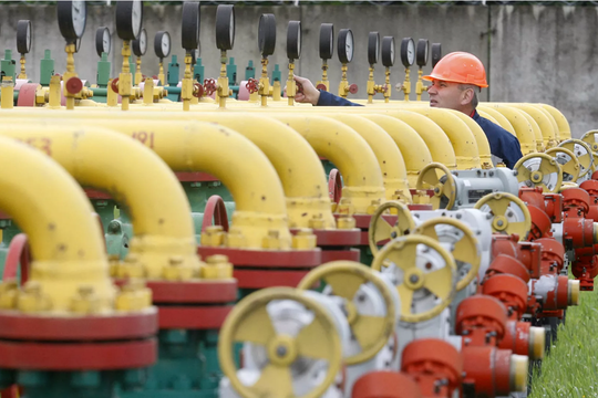 Ukraine bại trận trong cuộc chiến vận chuyển khí đốt sang châu Âu