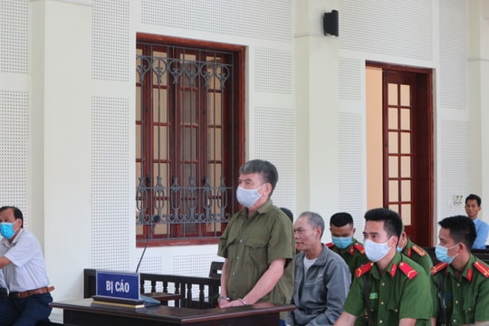 Muốn mua lại đất, đốt rừng hàng xóm thiêu rụi 57 héc-ta thiệt hại tiền tỉ