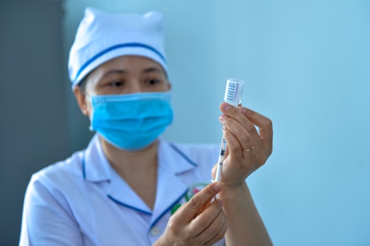 Nghệ An triển khai tiêm vaccine phòng Covid-19 cho 3 đơn vị y tế