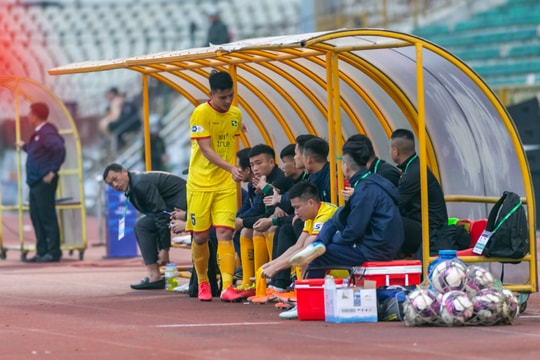 Sông Lam Nghệ An vắng đội trưởng Văn Khánh trận mở màn Cúp QG 2021