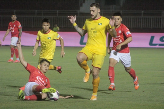 Nhìn lại những màn trình diễn của các ngoại binh của SLNA