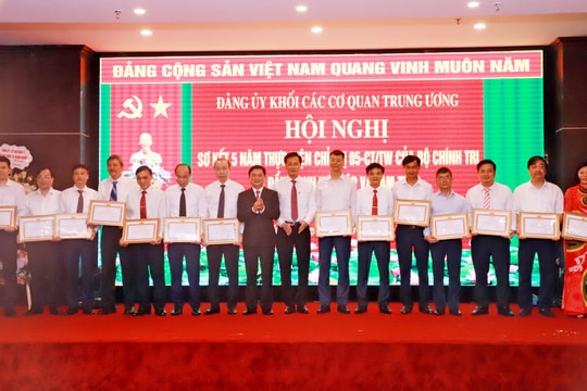 Đảng ủy Khối các cơ quan Trung ương sơ kết 5 năm thực hiện Chỉ thị số 05 của Bộ Chính trị