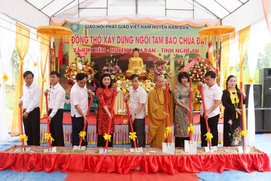 Động thổ xây dựng tam bảo ngôi chùa cổ trên quê Bác