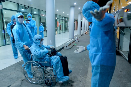 220 công dân về từ Nhật Bản hoàn thành cách ly tại Nghệ An, trở về địa phương