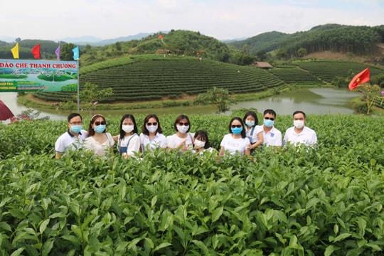 Du khách về với đảo Chè Nghệ An phòng dịch như thế nào?