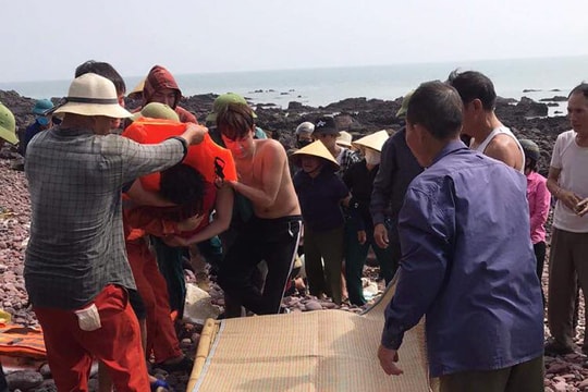 Rủ nhau ra biển bắt ốc nam thanh niên đuối nước thương tâm