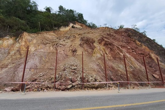 Rú Nguộc (Thanh Chương) tiếp tục sạt lở 