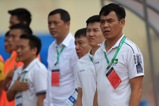 SLNA dưới sự dẫn dắt của thuyền trưởng Huy Hoàng: 'Vạn sự khởi đầu nan'