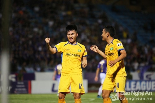 ‘Đại chiến’ Sông Lam Nghệ An - CLB Hà Nội: Gian nan tỏ mặt anh hùng