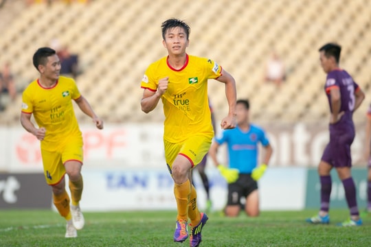 V.League 2021 chính thức hoãn từ vòng 13 vì Covid-19