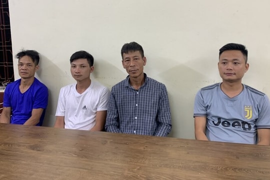 Nhóm người nhập cảnh trái phép ẩn mình trong cốp xe ôtô