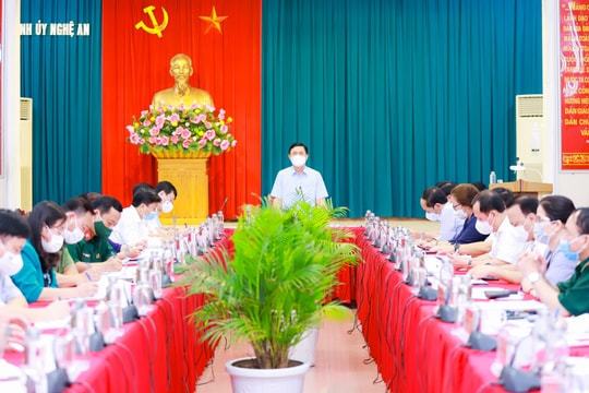 Ban Thường vụ Tỉnh ủy Nghệ An họp bàn về công tác phòng, chống dịch Covid -19