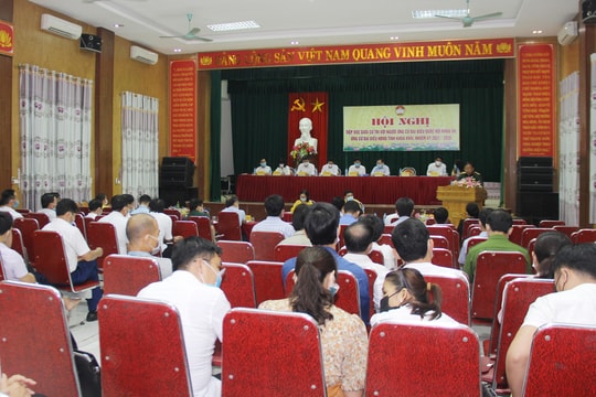 Ứng cử viên đại biểu Quốc hội và HĐND tỉnh vận động bầu cử tại huyện Quỳ Châu