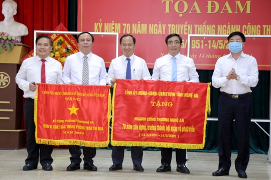 Tọa đàm kỷ niệm 70 năm Ngày truyền thống ngành Công Thương Nghệ An