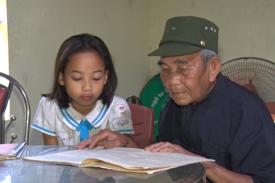 Chuyện về thầy giáo người Đan Lai ở Nghệ An vinh dự được gặp Bác Hồ